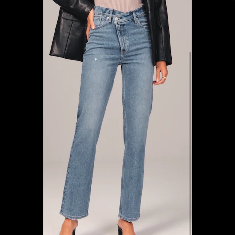 Abercrombie - 90s high waist straight leg jeans